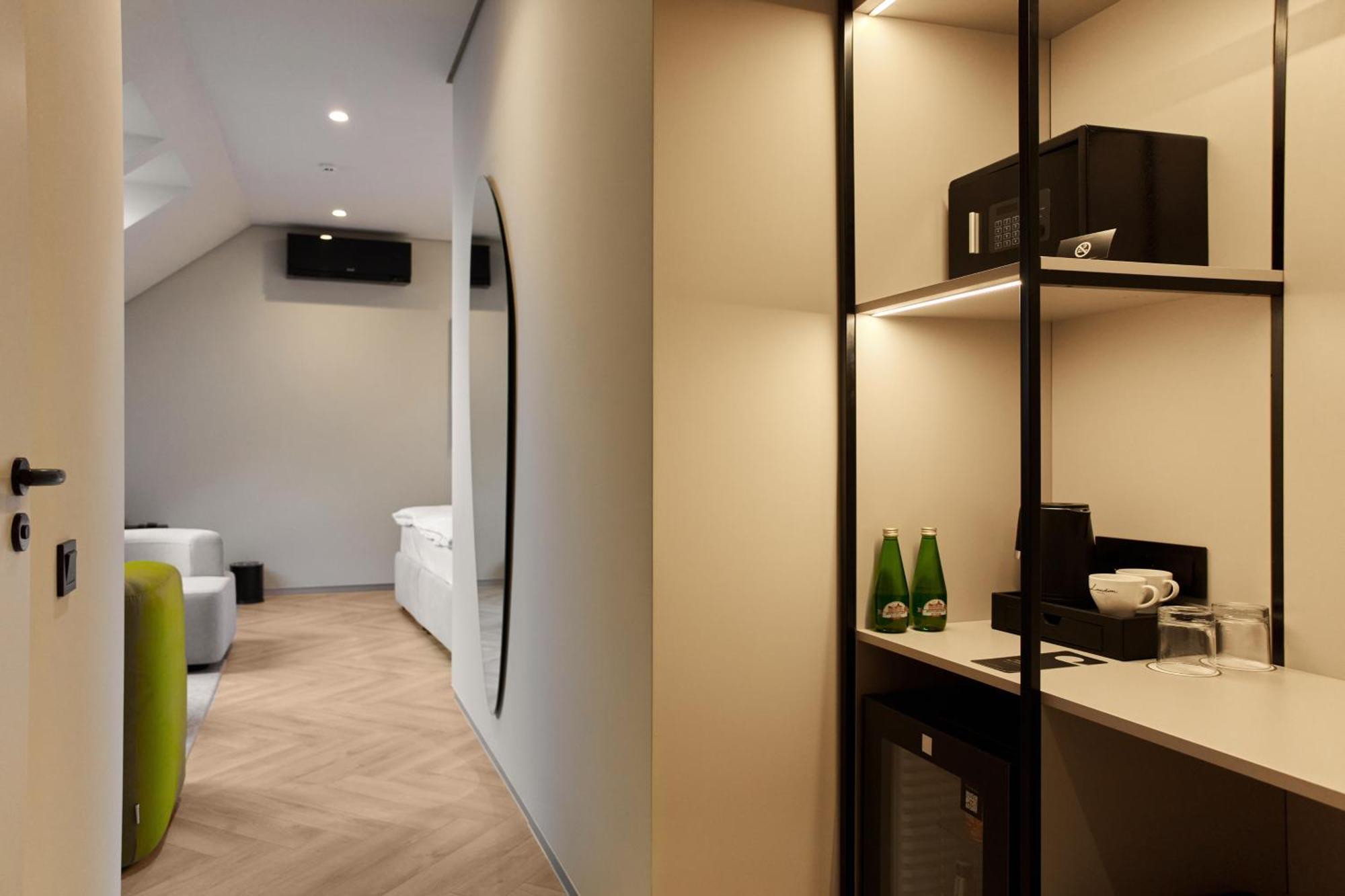 Hotel Laudon Uzjhorod Værelse billede